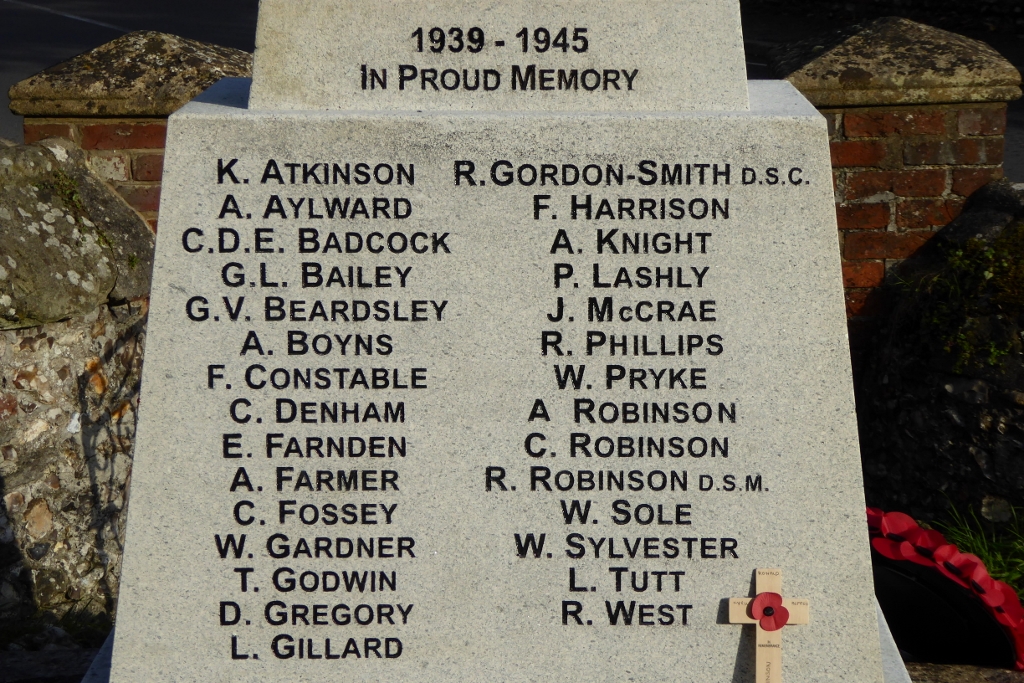 Westbourne WW1 & WW2 Cross - War Memorials Online